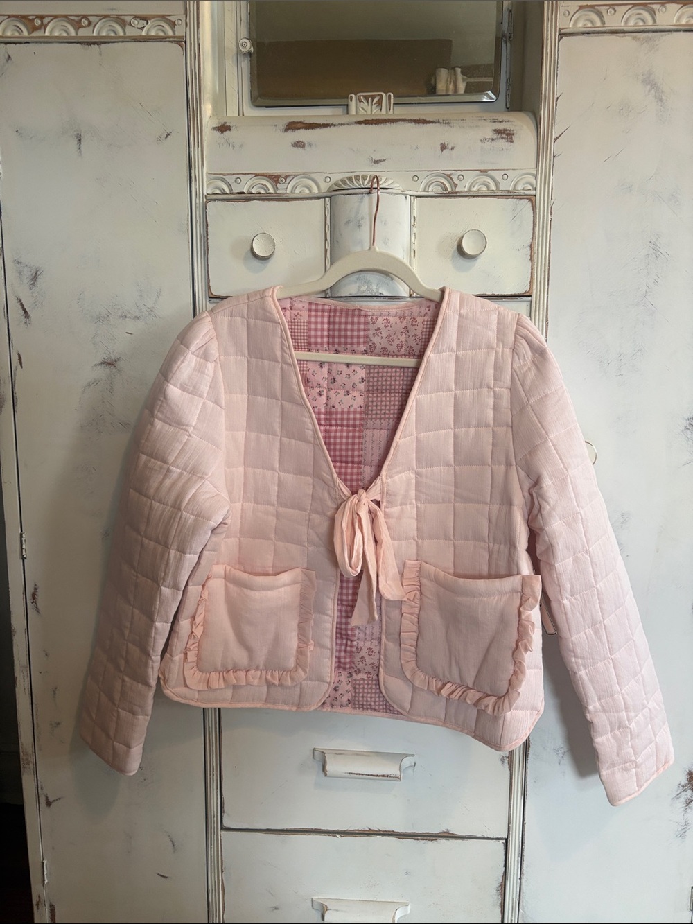 Women’s Light Pink Quilted Tie-Front Jacket